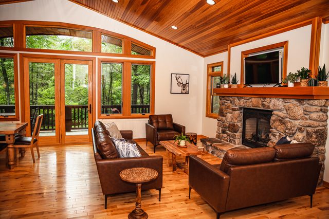 32 Seneca Trail, Jay, NY 12941