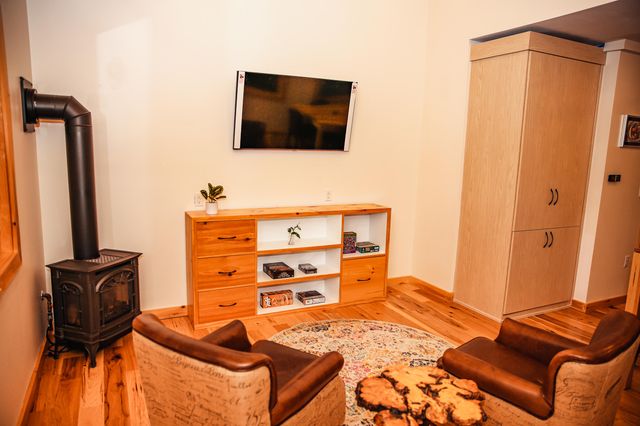 32 Seneca Trail, Jay, NY 12941