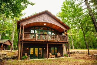 32 Seneca Trail, Jay, NY 12941