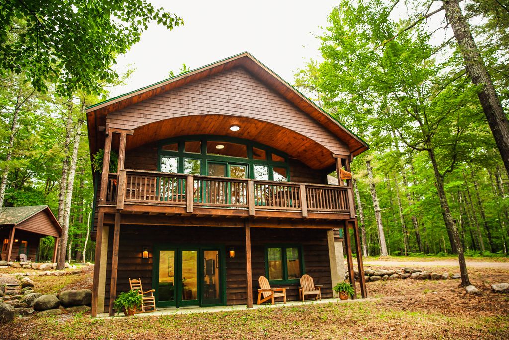 32 Seneca Trail, Jay, NY 12941