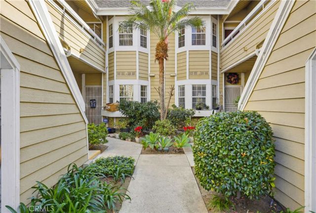 3650 S Bear Street 77, Santa Ana, CA 92704