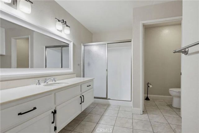 3650 S Bear Street 77, Santa Ana, CA 92704