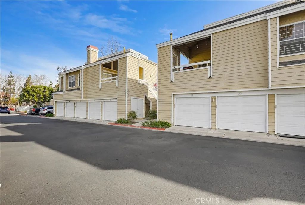 3650 S Bear Street 77, Santa Ana, CA 92704