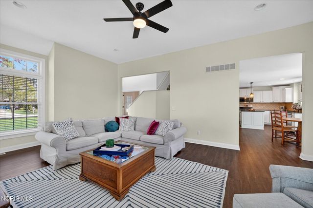 4742 Middle, Monclova, OH 43542