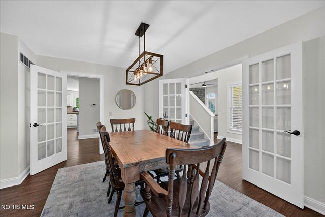 4742 Middle, Monclova, OH 43542