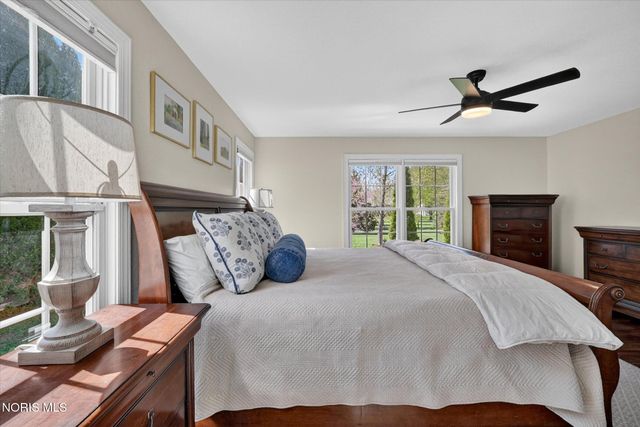 4742 Middle, Monclova, OH 43542