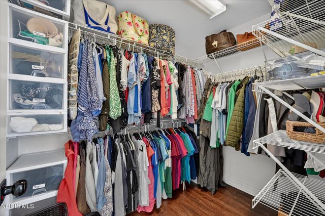 4742 Middle, Monclova, OH 43542