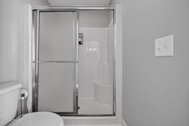 4742 Middle, Monclova, OH 43542