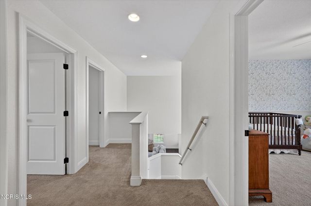 4742 Middle, Monclova, OH 43542