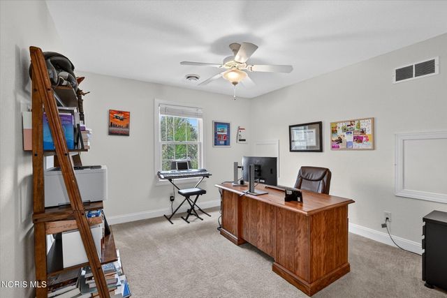 4742 Middle, Monclova, OH 43542