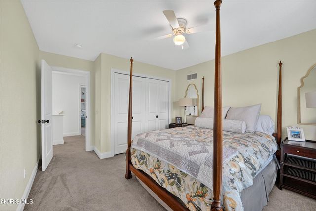 4742 Middle, Monclova, OH 43542