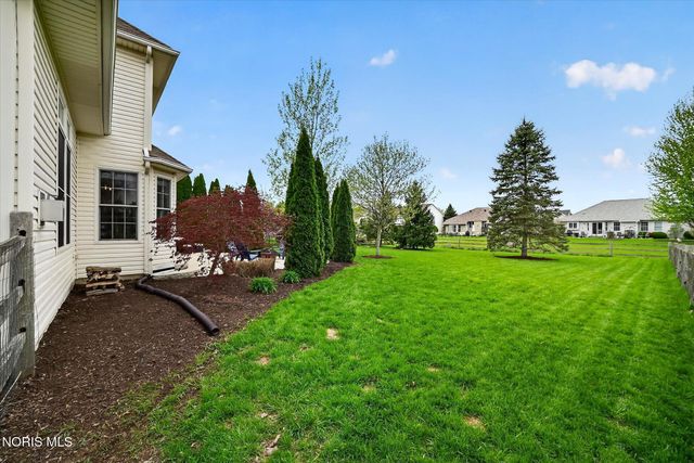 4742 Middle, Monclova, OH 43542