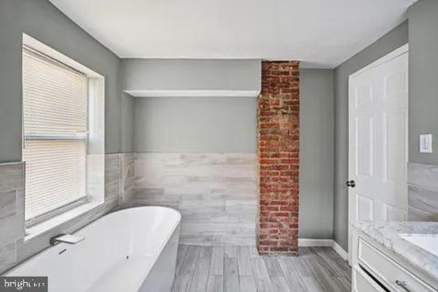 1017 N PINE ST, Wilmington, DE 19801