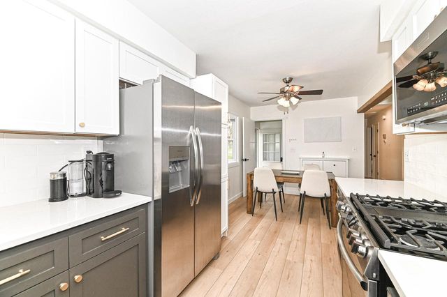 3351 Carol COURT, Oak Creek, WI 53154