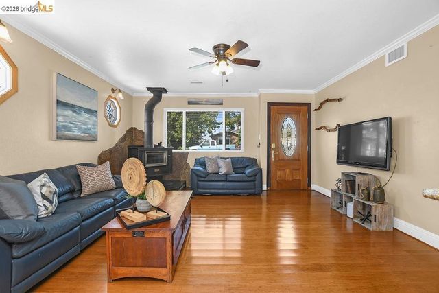 5108 Sandmound Blvd, Oakley, CA 94561