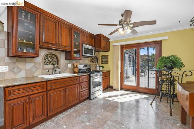 5108 Sandmound Blvd, Oakley, CA 94561