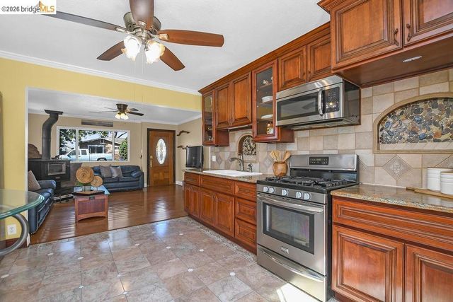 5108 Sandmound Blvd, Oakley, CA 94561