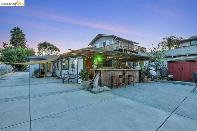 5108 Sandmound Blvd, Oakley, CA 94561