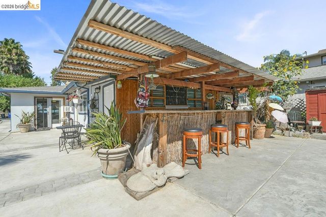 5108 Sandmound Blvd, Oakley, CA 94561