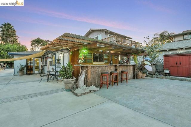5108 Sandmound Blvd, Oakley, CA 94561