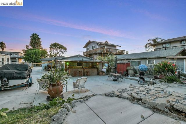 5108 Sandmound Blvd, Oakley, CA 94561
