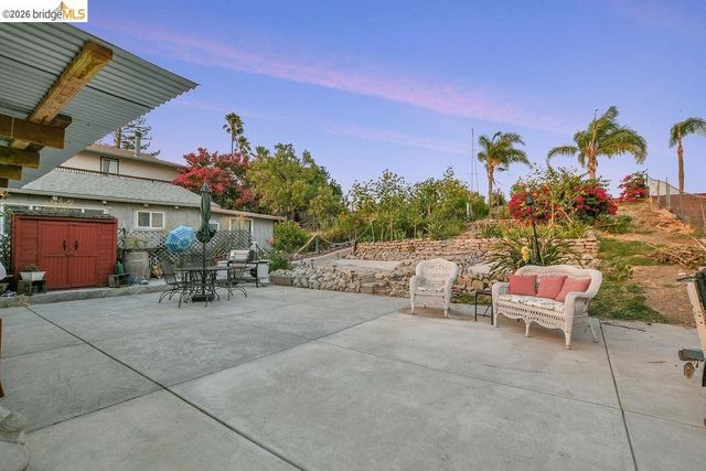 5108 Sandmound Blvd, Oakley, CA 94561