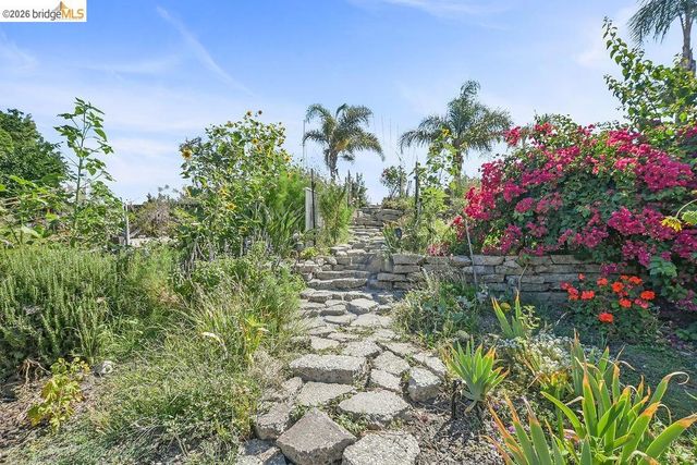 5108 Sandmound Blvd, Oakley, CA 94561