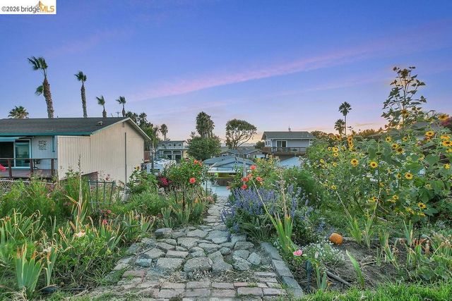 5108 Sandmound Blvd, Oakley, CA 94561