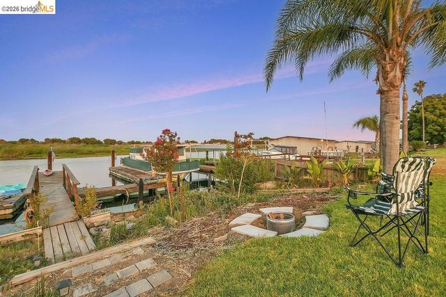 5108 Sandmound Blvd, Oakley, CA 94561
