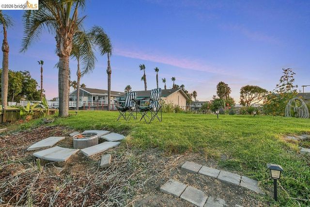 5108 Sandmound Blvd, Oakley, CA 94561
