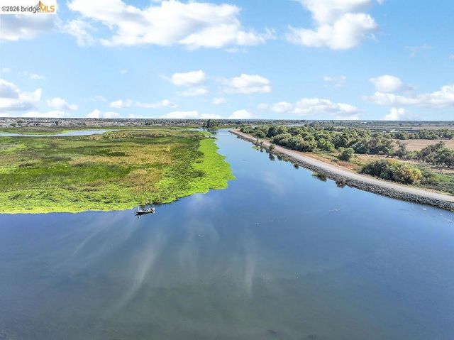 5108 Sandmound Blvd, Oakley, CA 94561