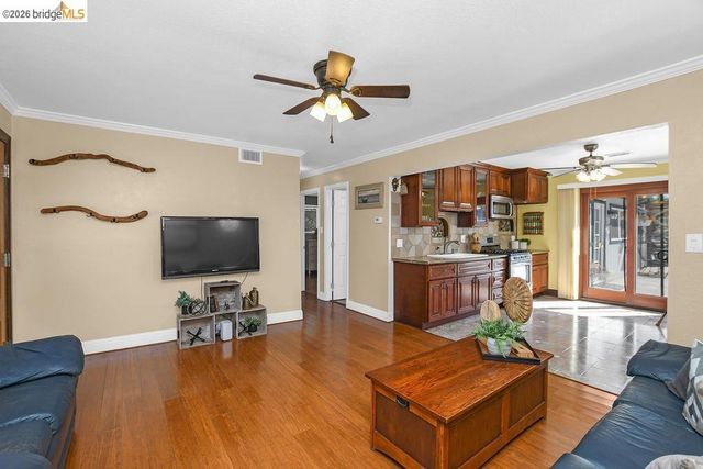 5108 Sandmound Blvd, Oakley, CA 94561