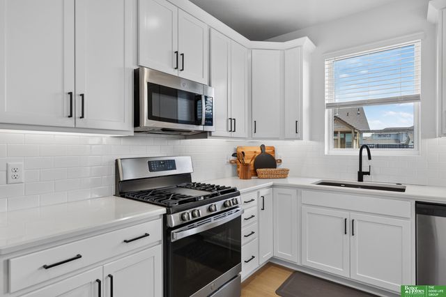 12103 S 208th Avenue, Gretna, NE 68028