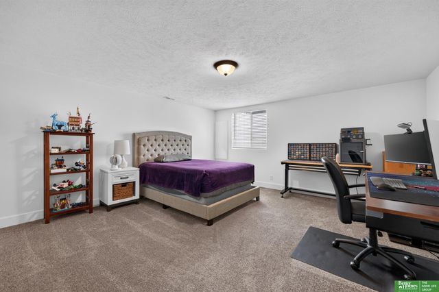 12103 S 208th Avenue, Gretna, NE 68028