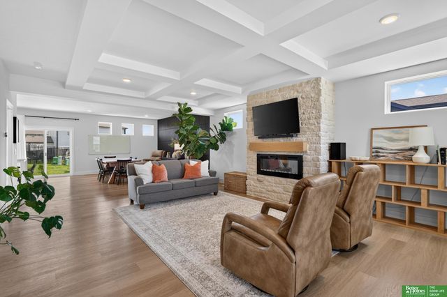 12103 S 208th Avenue, Gretna, NE 68028