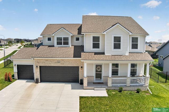 12103 S 208th Avenue, Gretna, NE 68028