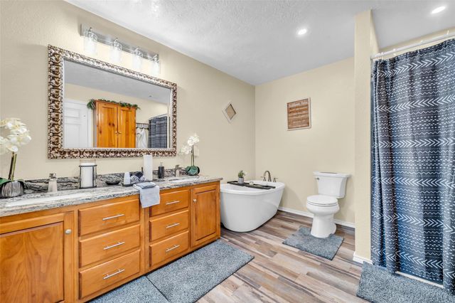 285 Sandy Shores, Onalaska, TX 77360