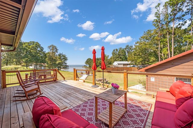 285 Sandy Shores, Onalaska, TX 77360