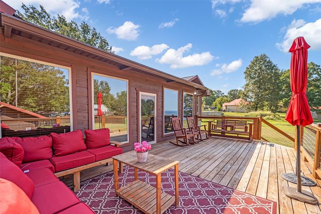 285 Sandy Shores, Onalaska, TX 77360