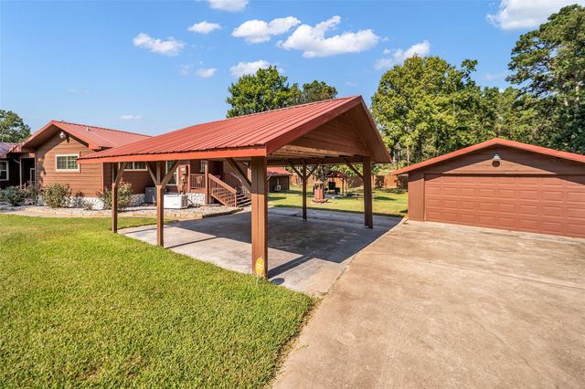 285 Sandy Shores, Onalaska, TX 77360