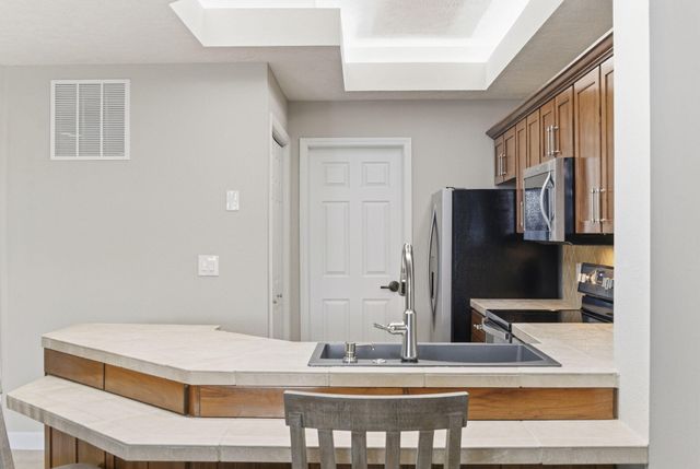 250 Lakewood Drive 6209, Hollister, MO 65672