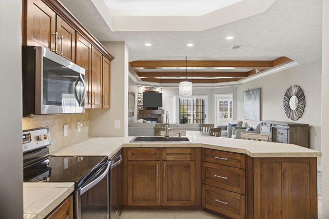 250 Lakewood Drive 6209, Hollister, MO 65672