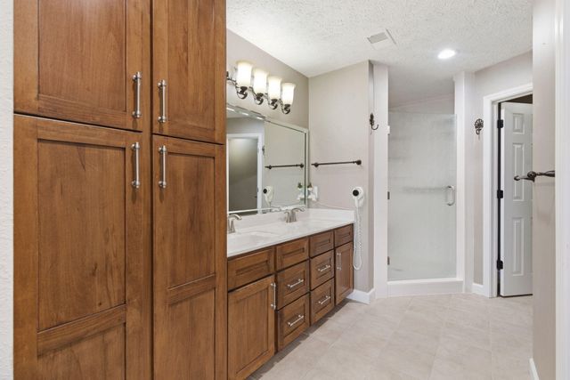 250 Lakewood Drive 6209, Hollister, MO 65672