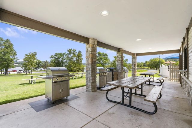 250 Lakewood Drive 6209, Hollister, MO 65672