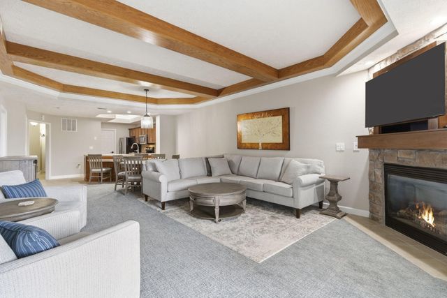 250 Lakewood Drive 6209, Hollister, MO 65672