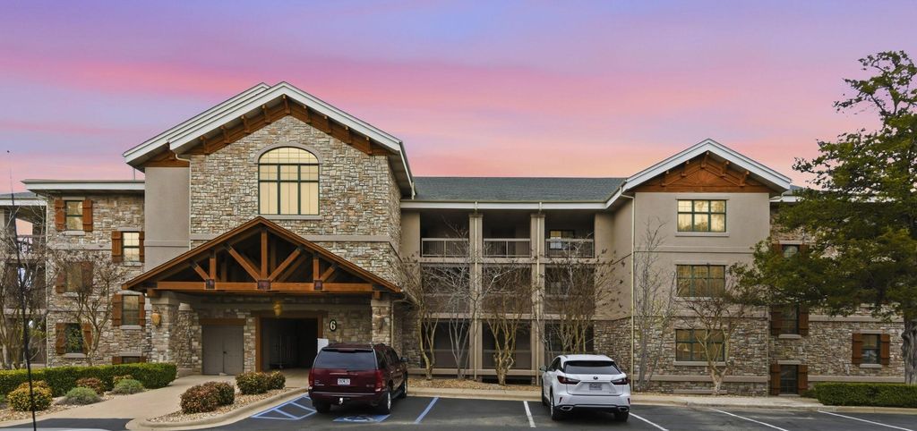 250 Lakewood Drive 6209, Hollister, MO 65672