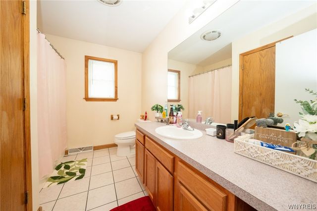3 Greenwood Circle, North Tonawanda, NY 14120
