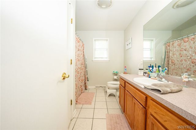 3 Greenwood Circle, North Tonawanda, NY 14120