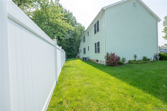 3 Greenwood Circle, North Tonawanda, NY 14120