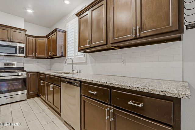6124 HIDDEN ROW Avenue, El Paso, TX 79924